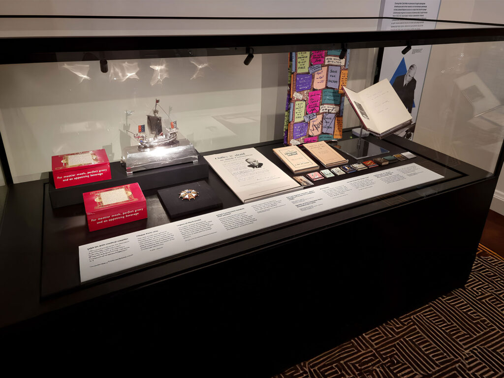 Museum Showcase Auditing Services for Extending Lifespan and Mitigating Risk