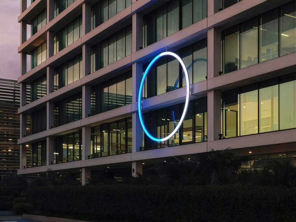Public_Art_Engineering_and_Installation-Hero