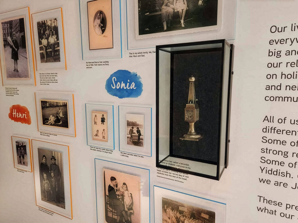 Wall-mounted Museum Showcases in Melbourne Holocaust Museum